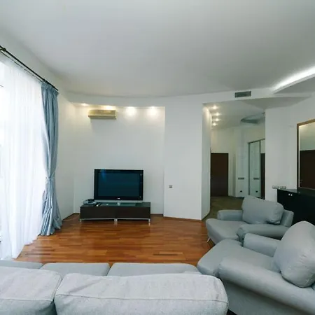 музейний провулок 4к Apartment *