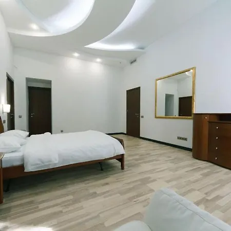 музейний провулок 4к Apartment *