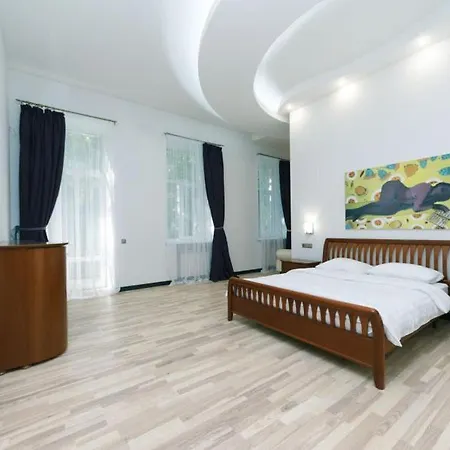 Apartment музейний провулок 4к