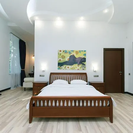 Apartment музейний провулок 4к